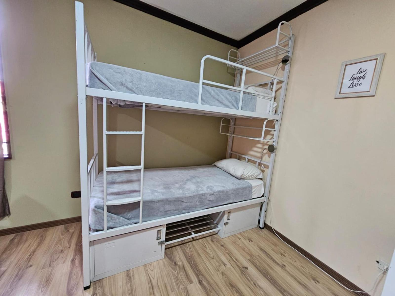 Hostel La Cali Inn San Jose  Bagian luar foto