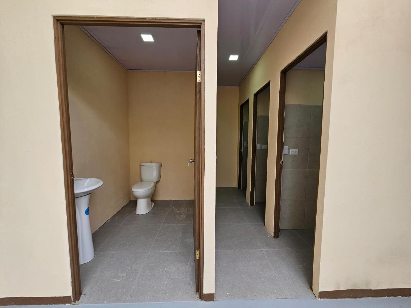 Hostel La Cali Inn San Jose  Bagian luar foto