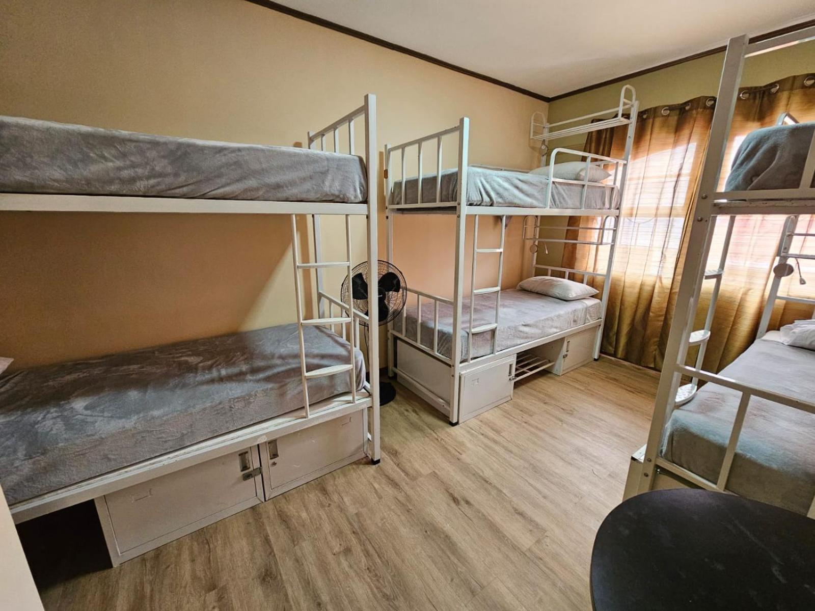 Hostel La Cali Inn San Jose  Bagian luar foto