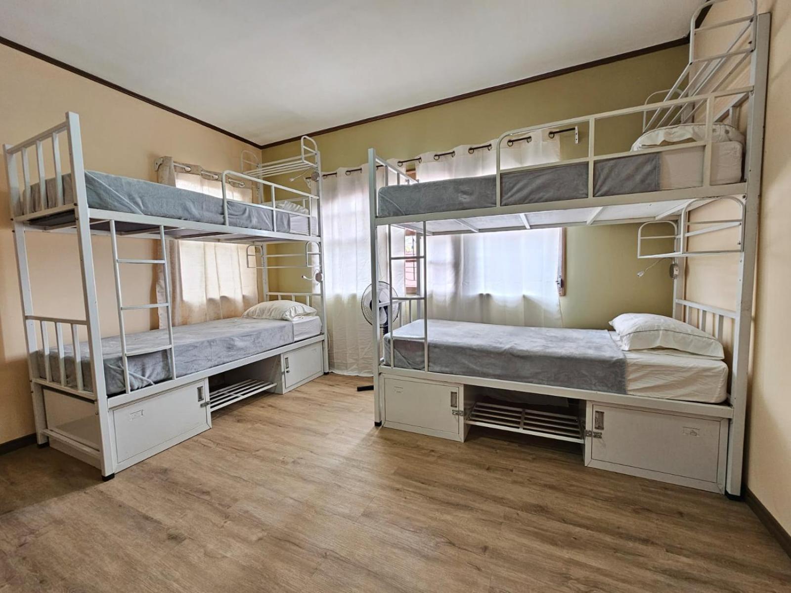 Hostel La Cali Inn San Jose  Bagian luar foto