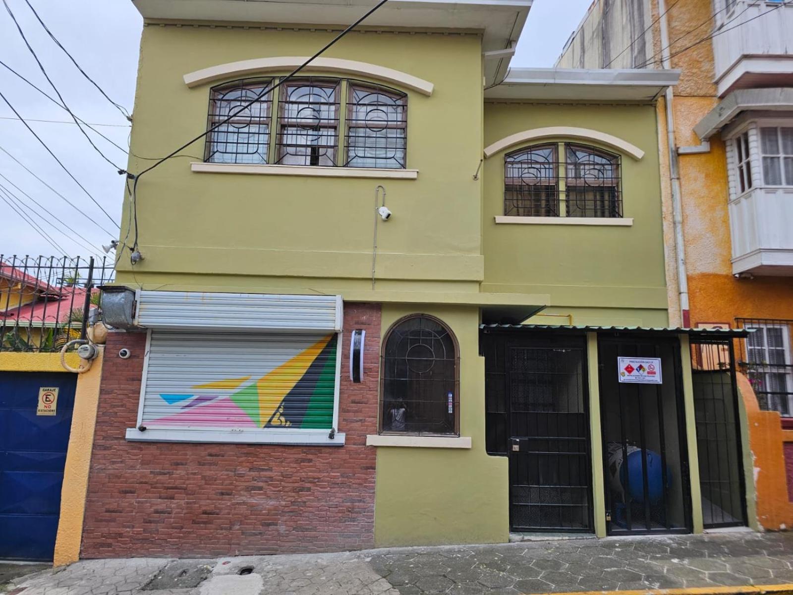 Hostel La Cali Inn San Jose  Bagian luar foto