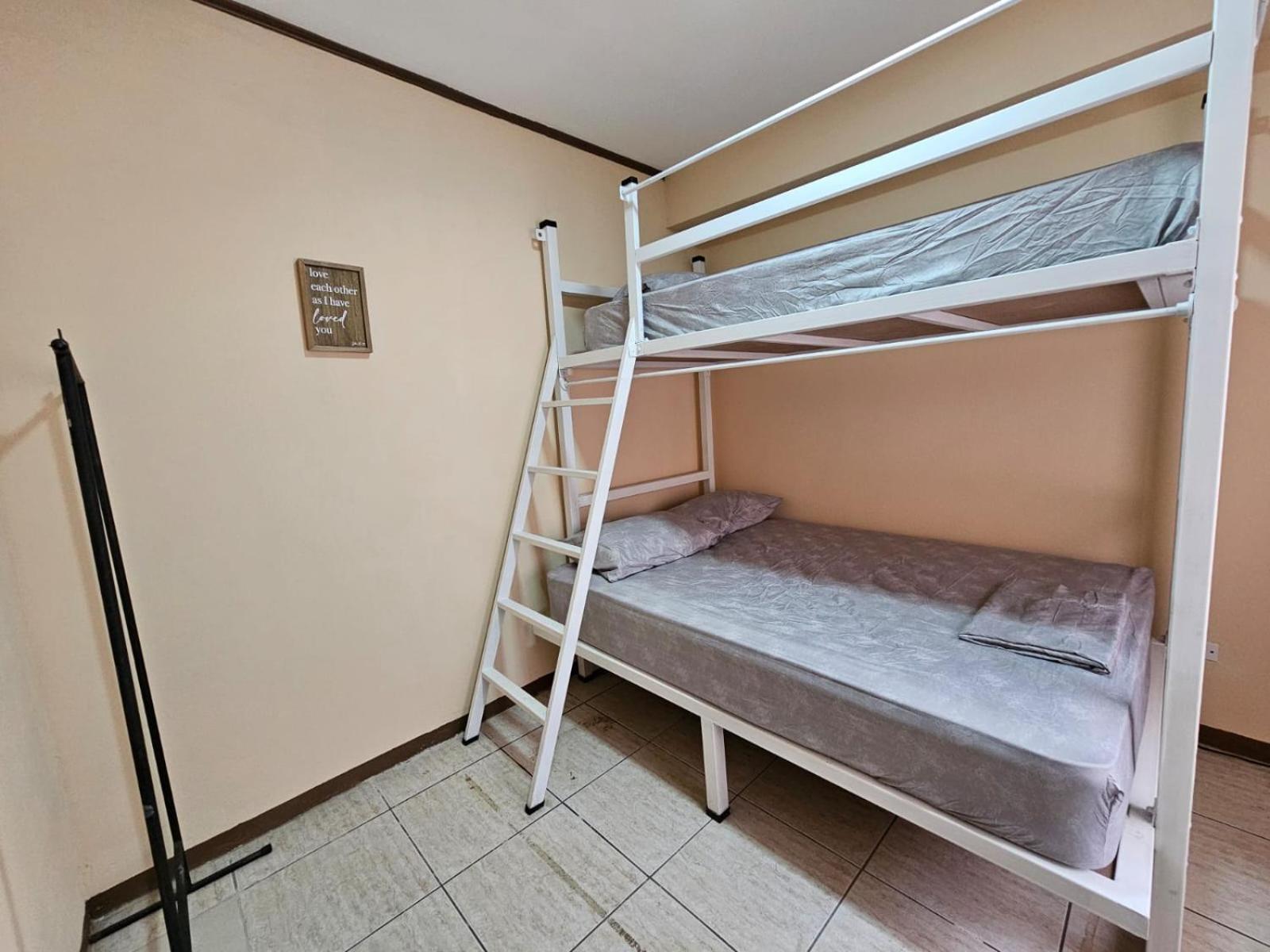 Hostel La Cali Inn San Jose  Bagian luar foto