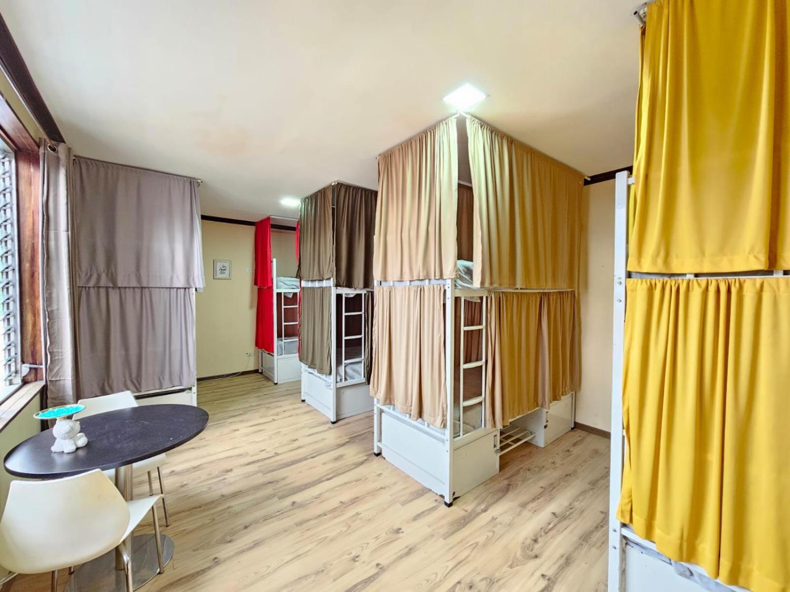 Hostel La Cali Inn San Jose  Bagian luar foto