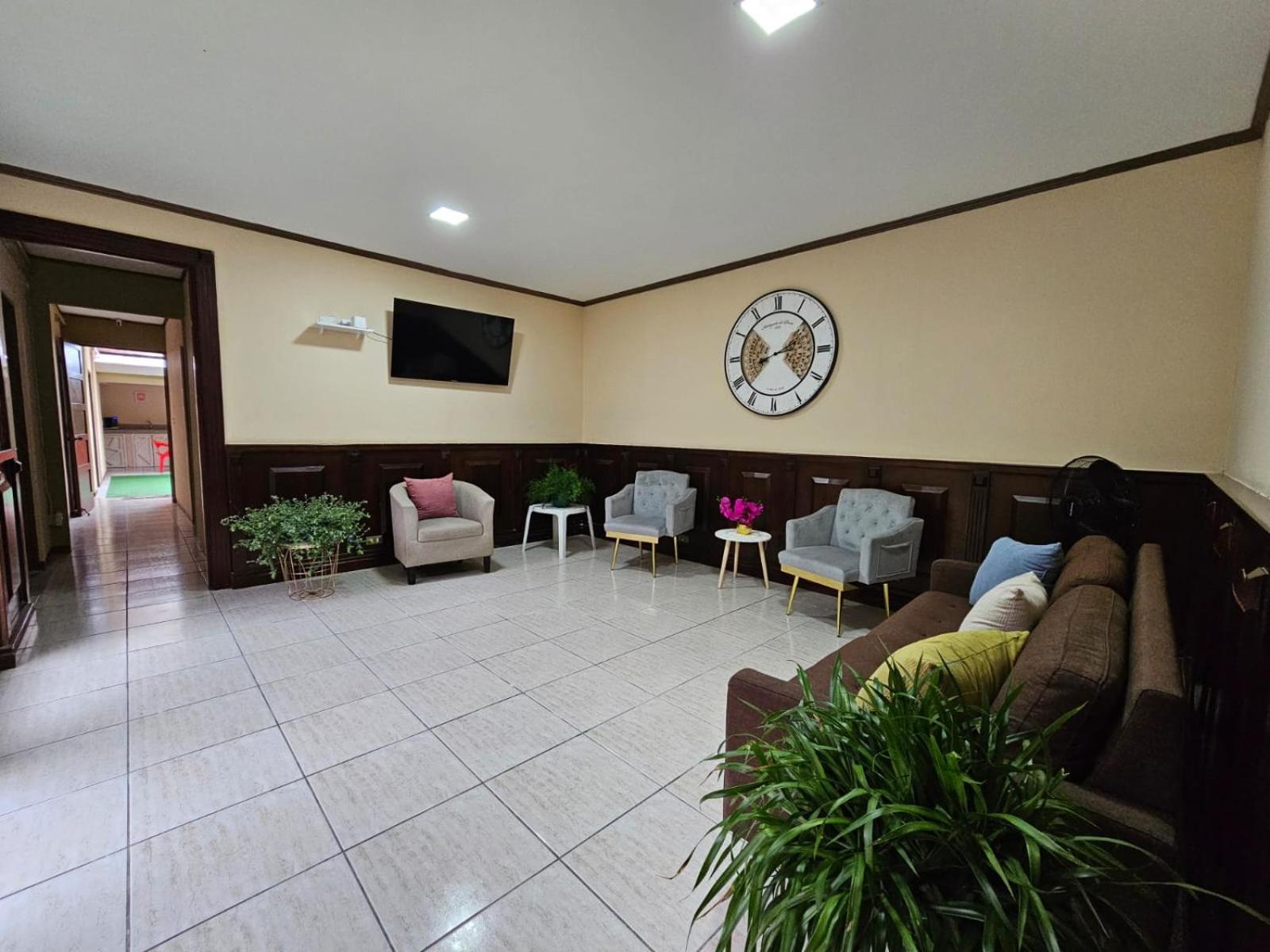 Hostel La Cali Inn San Jose  Bagian luar foto