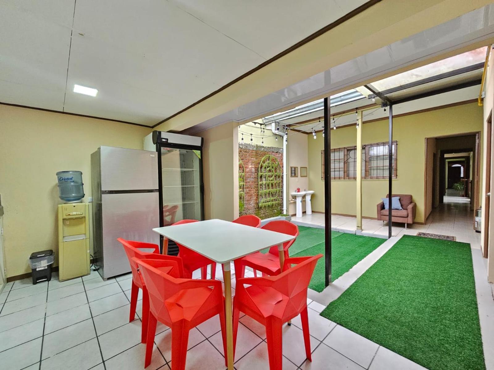 Hostel La Cali Inn San Jose  Bagian luar foto